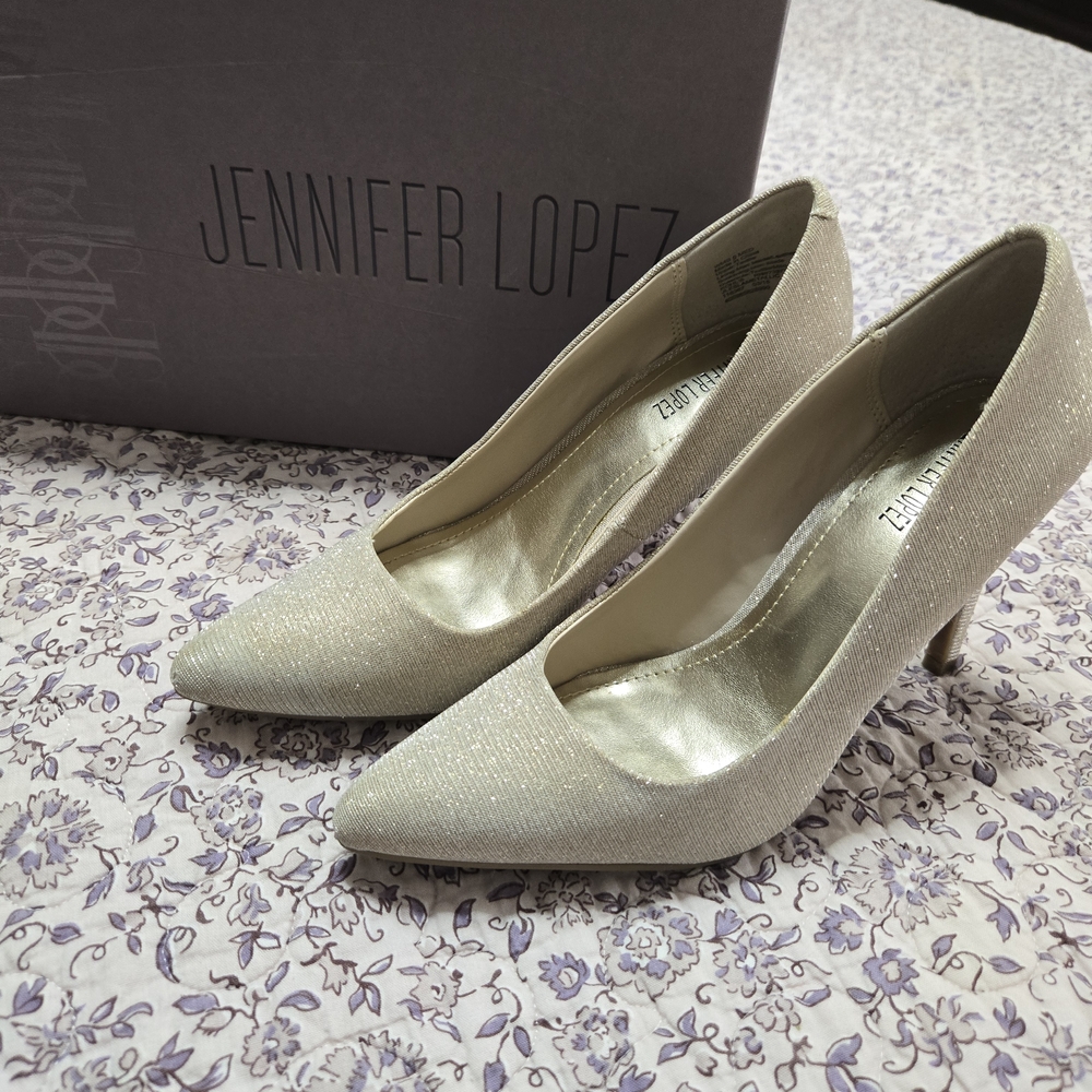 Jennifer Lopez Glittering Gold Heels